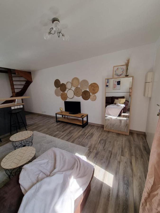 Duplex 40M2 Cocooning Coeur De Ville Avec Parking Neauphle-le-Chateau Ngoại thất bức ảnh