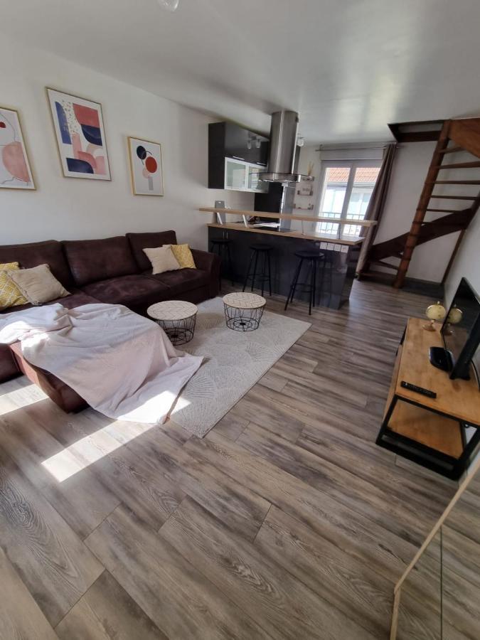 Duplex 40M2 Cocooning Coeur De Ville Avec Parking Neauphle-le-Chateau Ngoại thất bức ảnh